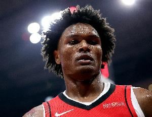  鸿鹄之志！阿门谈个人第三个赛季目标：成为全明星 夺得总冠军