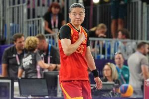 王丽丽:接下来我将以教练兼球员的身份 继续奉献自己的力量