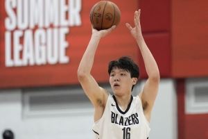  美媒：杨瀚森今天很棒 但仍希望他能在G联赛好好磨砺一下