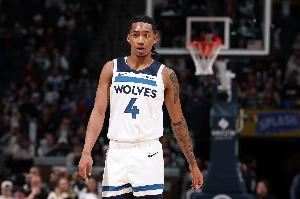 虐菜局！迪林厄姆半场16分钟 7中5&三分2中2砍下15分5助2断