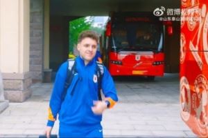 我们将用更多的汗水与努力，去赢回属于我们共同的荣耀