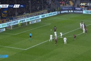  萨56突破造点，莱奥点射命中！米兰客场2-0领先帕尔马！