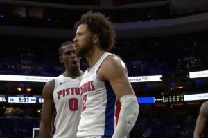  力拔山兮气盖世！康宁汉姆直杀内线 起飞滑翔暴力隔扣德拉蒙德