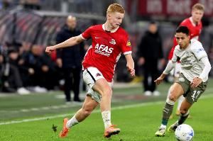  记者：纽卡、皇马、巴萨、拜仁有意阿尔克马尔19岁中场斯米特