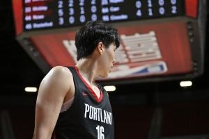  瀚森要球没给！朱芳雨：没事 他创造的接球空间会被教练看到的