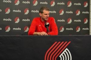  斯普利特谈被绝杀：有说过不给三分&不要协防 但有人犯了错误